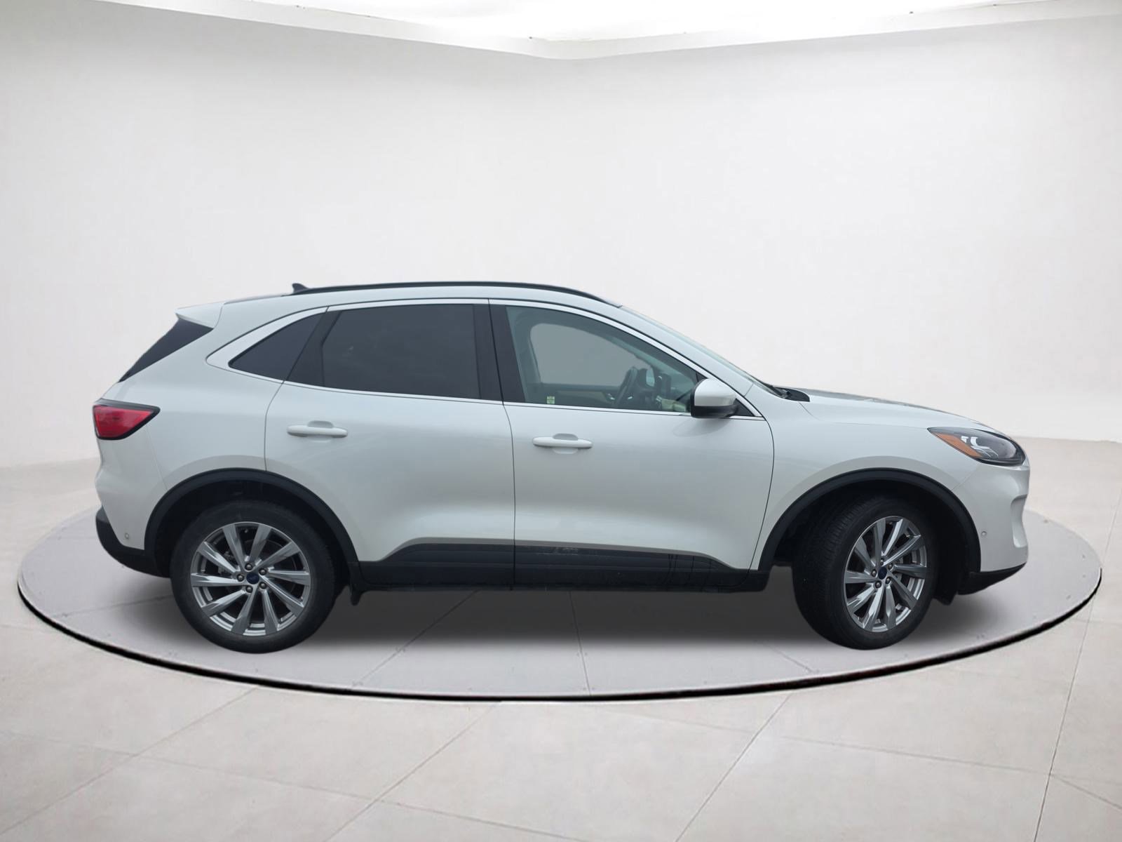 Certified 2022 Ford Escape Titanium w/ Titanium Elite Package image 7