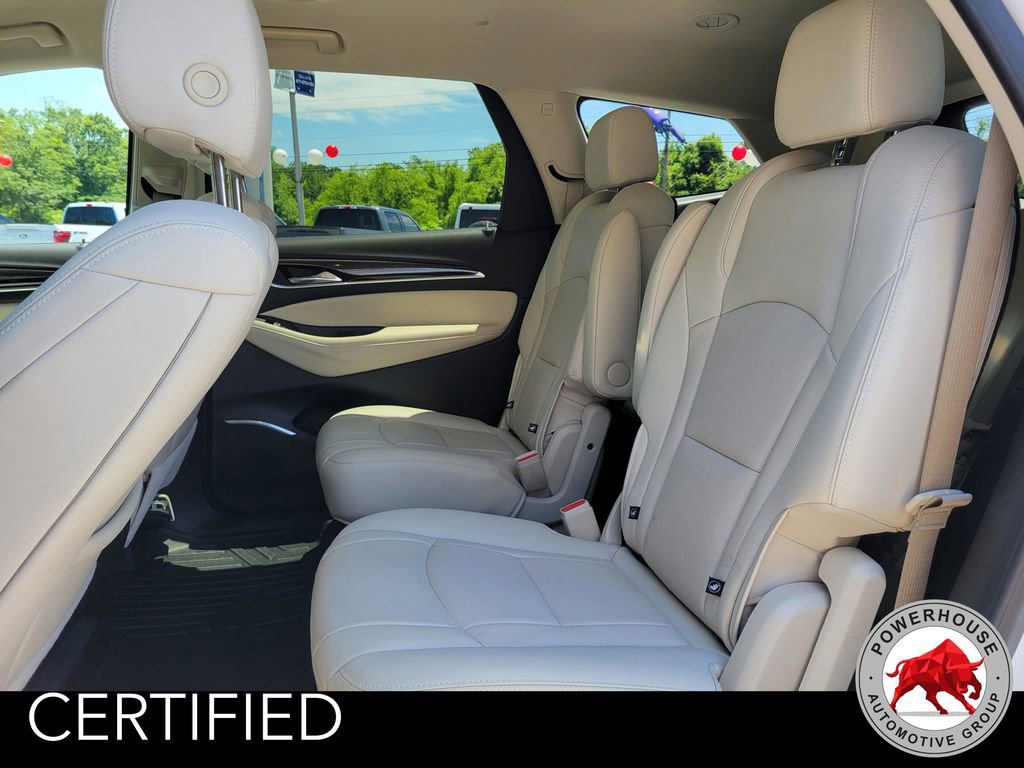Used 2023 Buick Enclave Essence FWD image 17