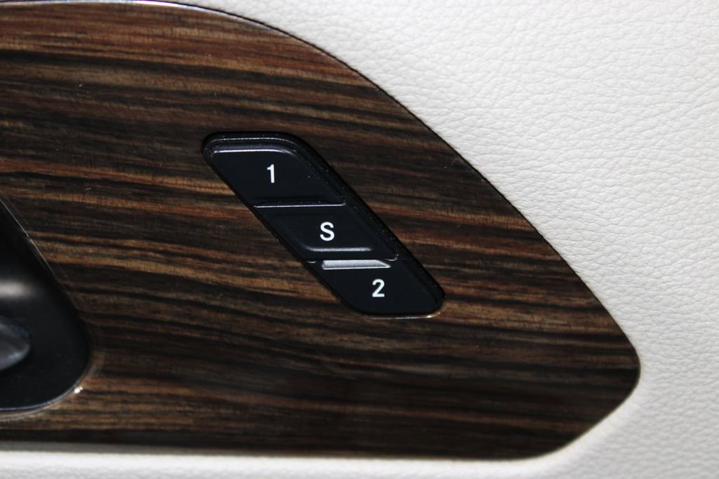 Used 2022 Chrysler Pacifica Limited image 39