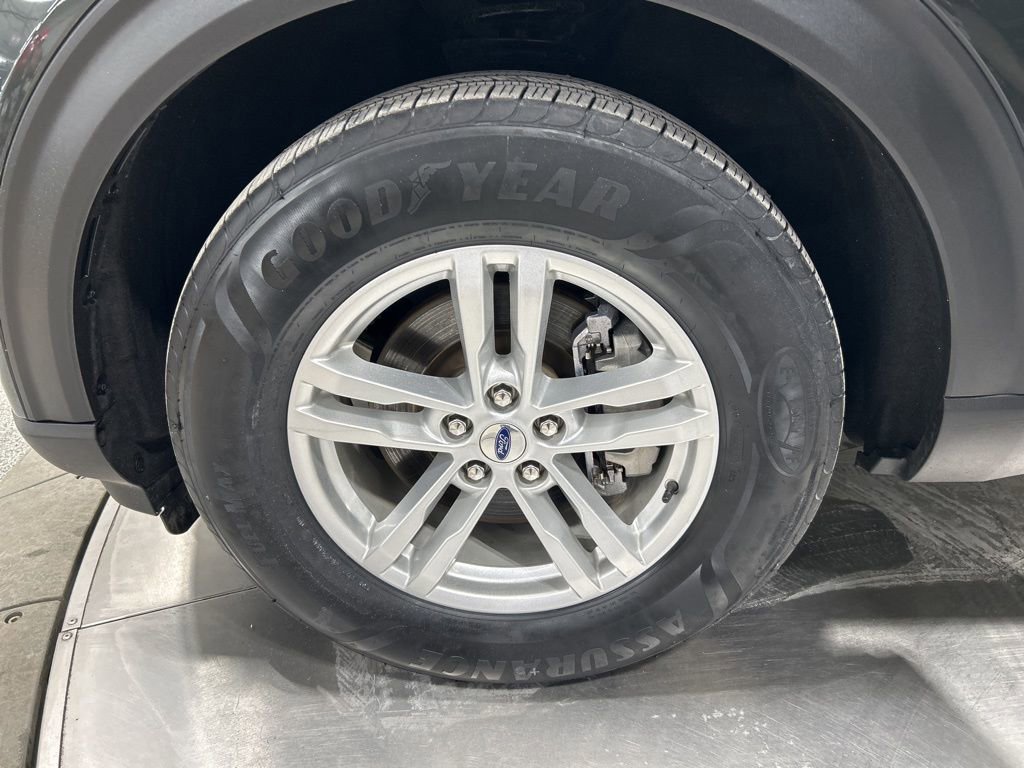 Certified 2023 Ford Explorer XLT w/ Equipment Group 202A image 36