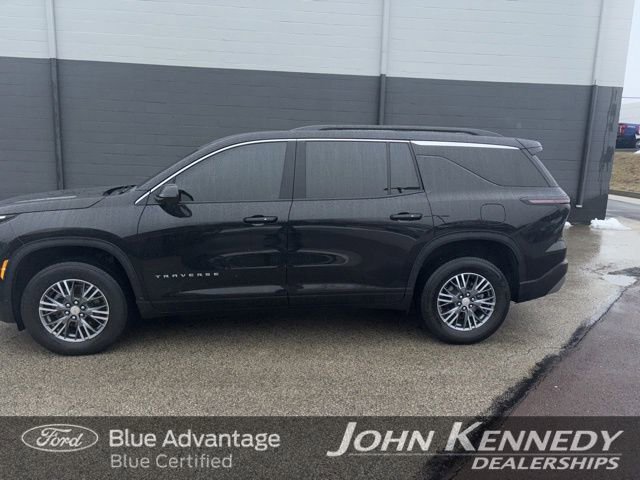 Used 2024 Chevrolet Traverse LT w/ LPO, Floor Liner Package image 1