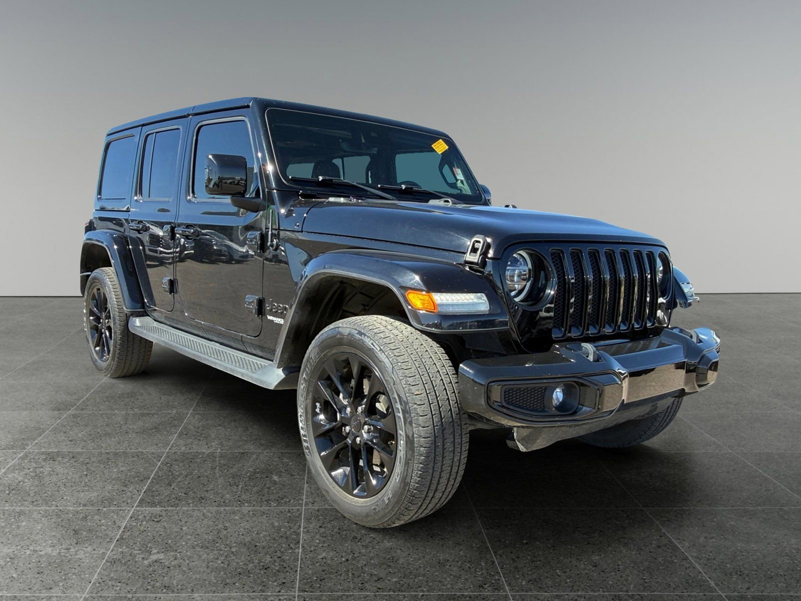 Used 2020 Jeep Wrangler Unlimited Sahara AWD/4WD image 9