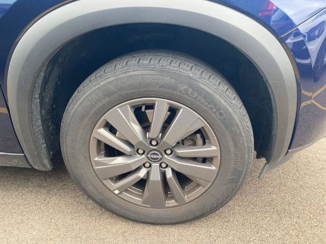 Used 2025 Nissan Pathfinder SV AWD/4WD image 6
