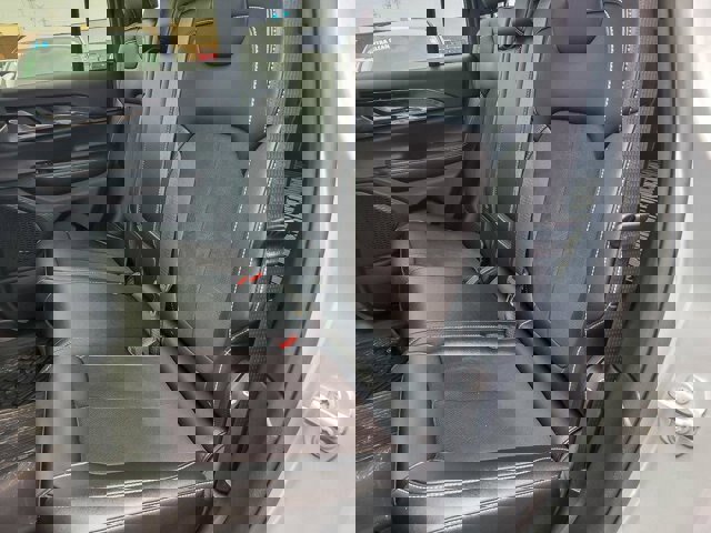 Used 2023 Jeep Grand Cherokee Altitude image 15