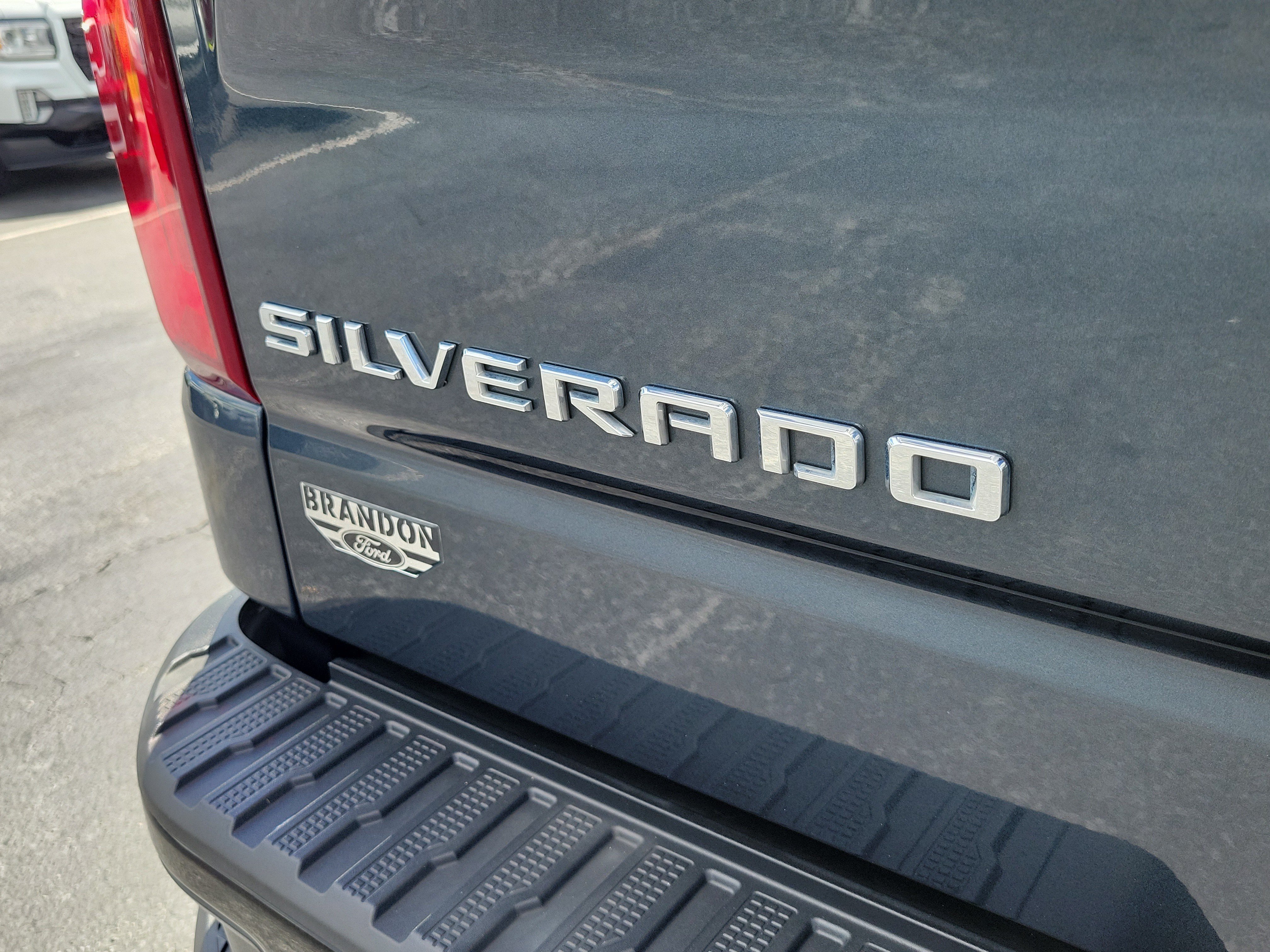 Used 2020 Chevrolet Silverado 1500 LT Trail Boss AWD/4WD image 9