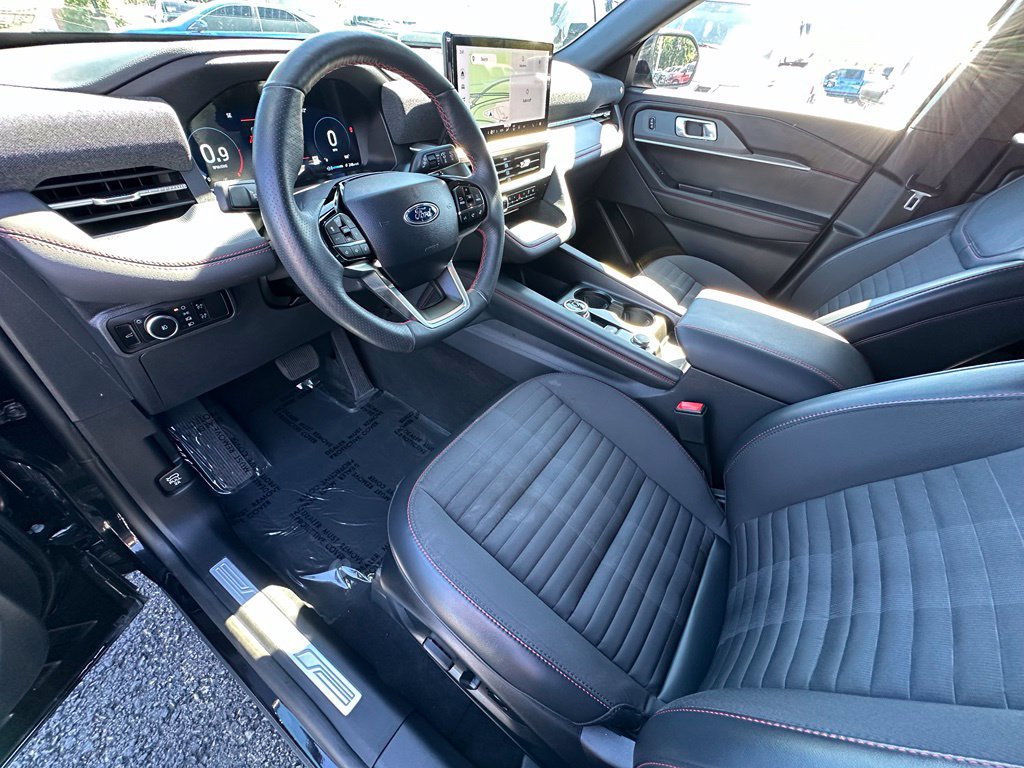 Certified 2026 Ford Explorer ST-Line AWD/4WD image 17