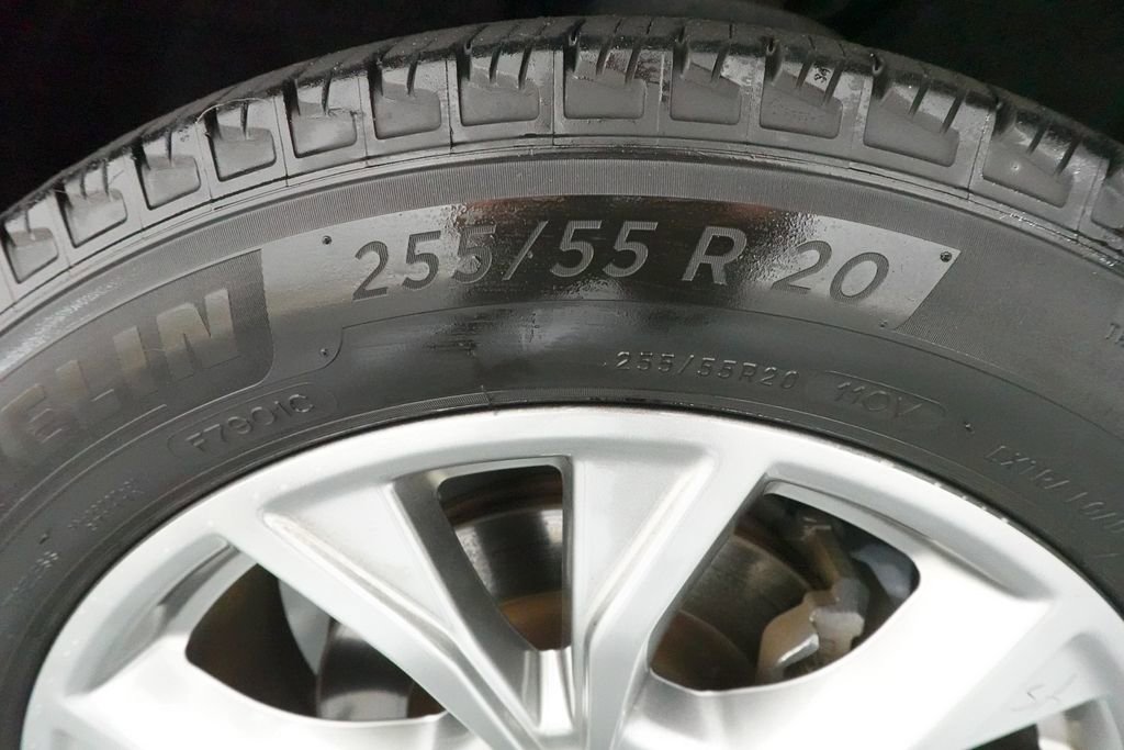 Certified 2023 Ford Explorer Limited AWD/4WD image 37