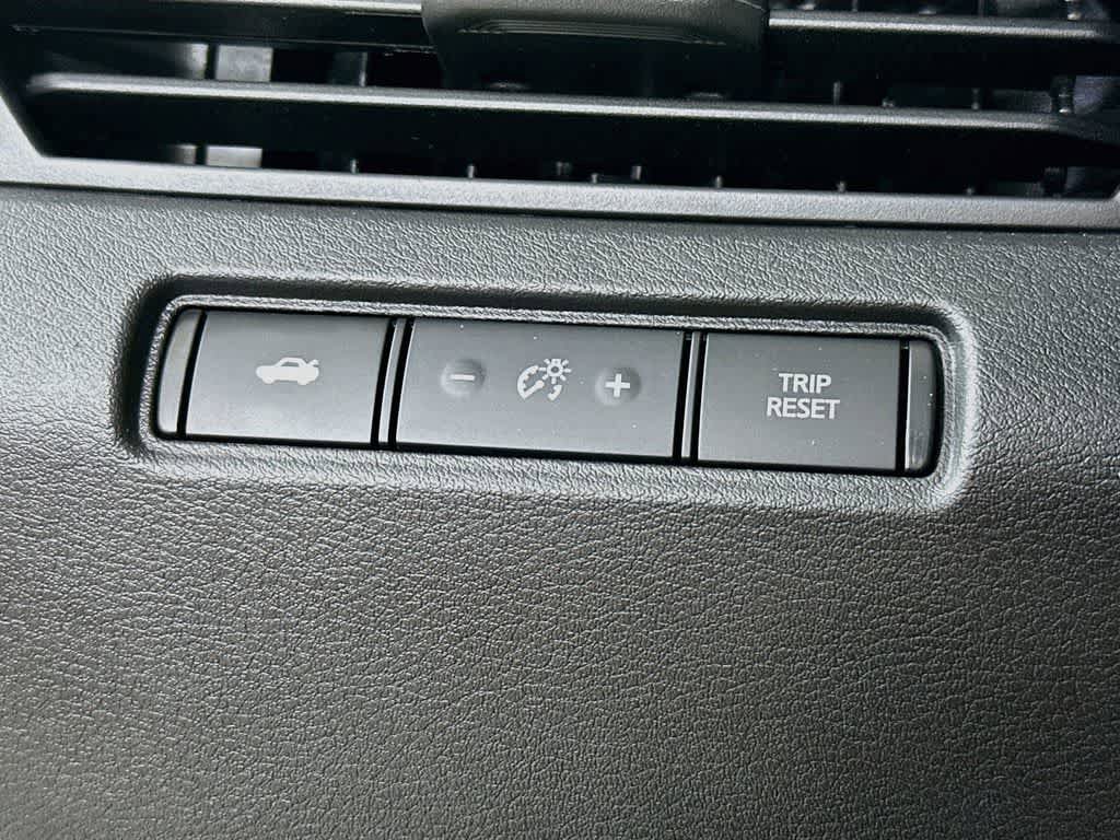 Used 2024 Nissan Altima 2.5 SR FWD image 25