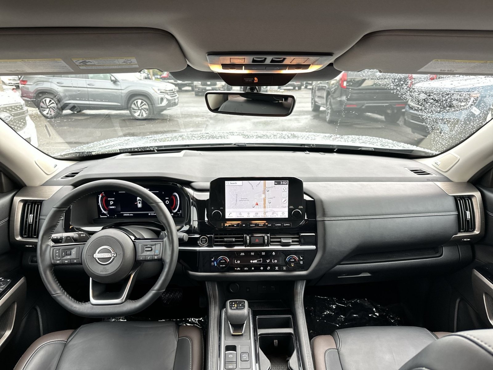 Used 2024 Nissan Pathfinder Platinum AWD/4WD image 24