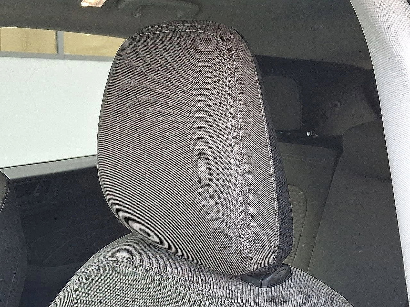 Certified 2022 Ford Escape SE image 25