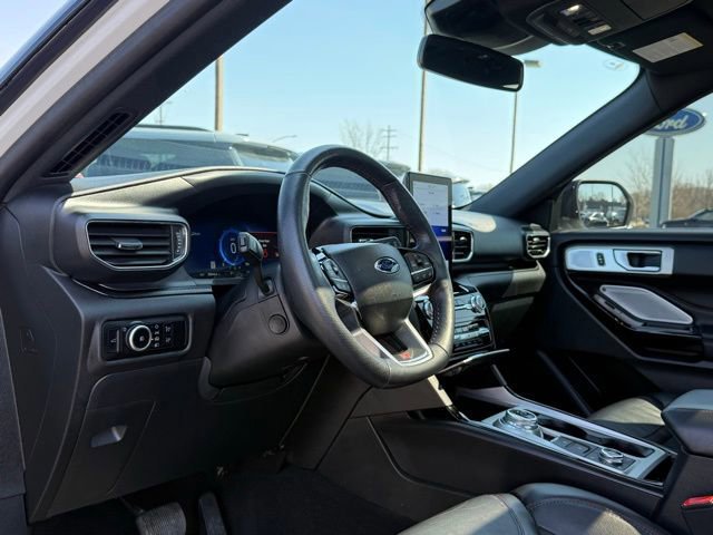 Certified 2024 Ford Explorer ST w/ Equipment Group 401A image 28