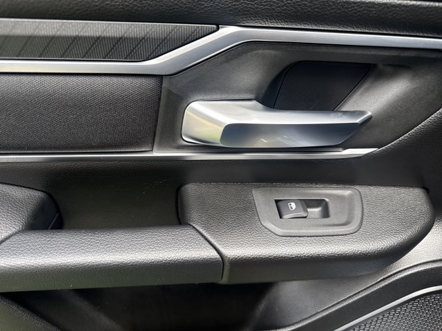Used 2025 RAM 1500 Big Horn AWD/4WD image 19