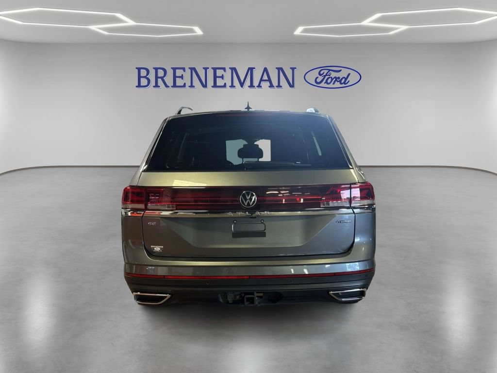 Used 2025 Volkswagen Atlas SE AWD/4WD image 6