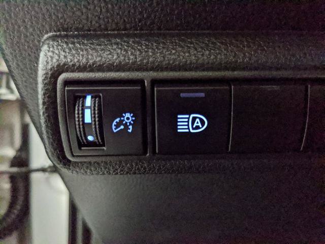 Used 2022 Toyota Corolla LE FWD image 13