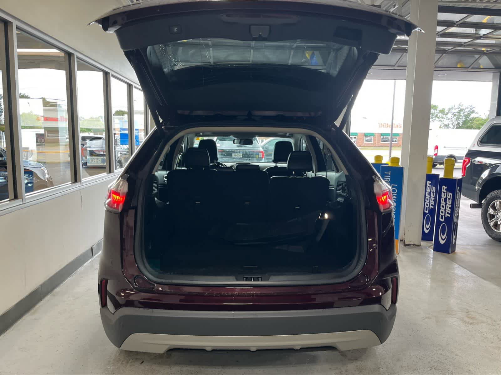 Certified 2023 Ford Edge SEL w/ Convenience Package AWD/4WD image 11