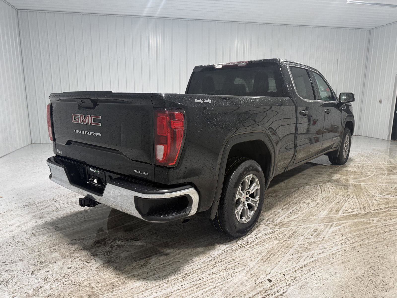 Used 2020 GMC Sierra 1500 SLE w/ SLE Value Package image 5