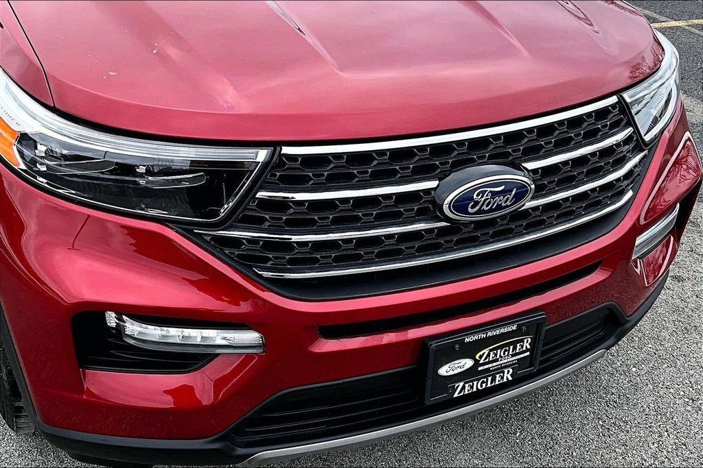 Certified 2022 Ford Explorer XLT w/ Equipment Group 202A image 30