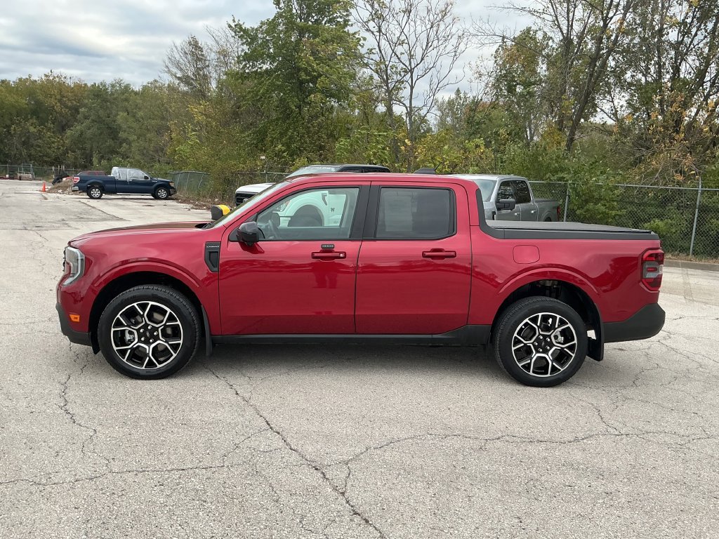 Certified 2025 Ford Maverick Lariat w/ 4K Tow Package AWD/4WD image 2