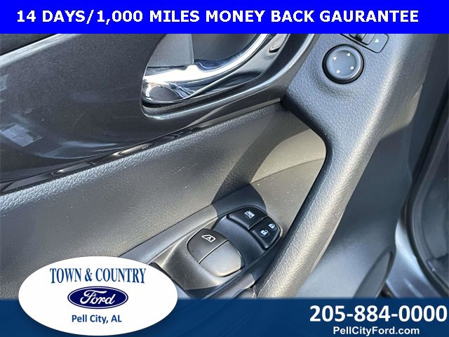 Used 2020 Nissan Rogue SV image 10