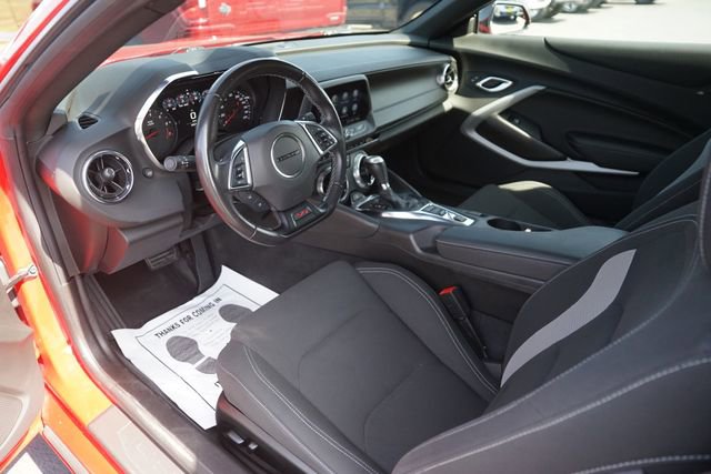 Used 2022 Chevrolet Camaro SS RWD image 8
