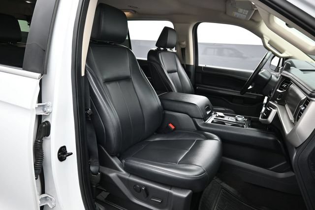 Certified 2024 Ford Expedition XLT RWD image 31