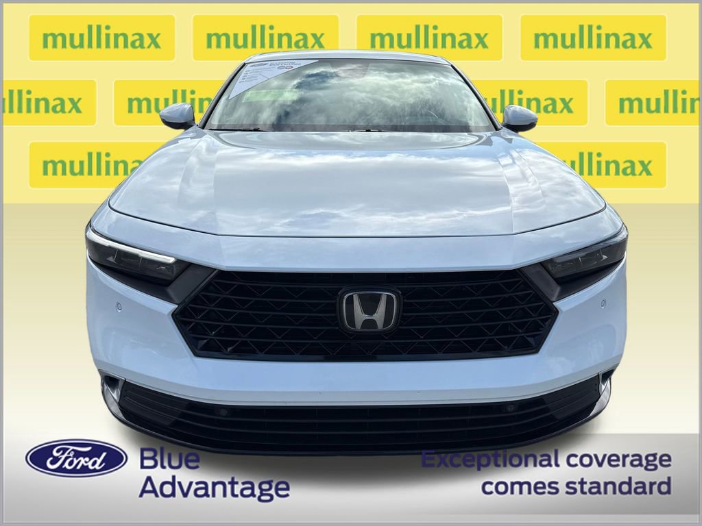 Used 2024 Honda Accord Touring image 11