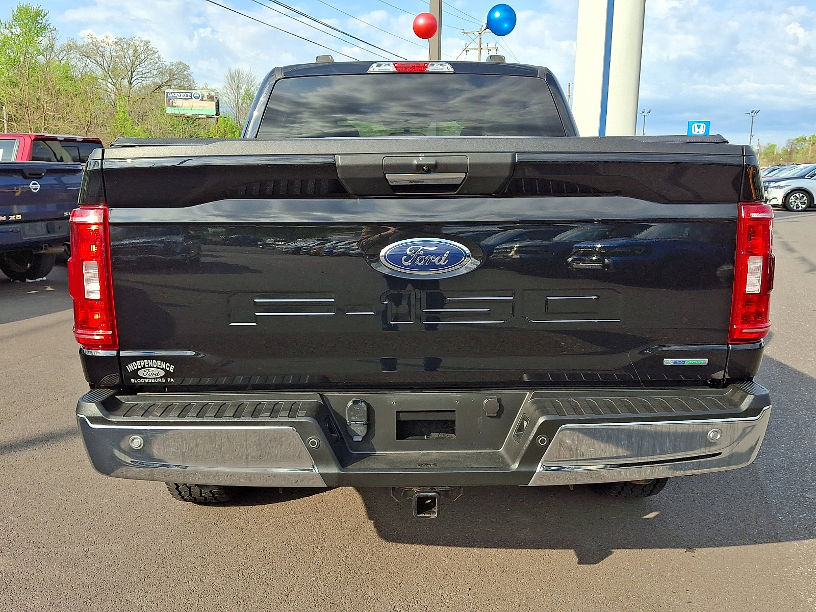 Certified 2022 Ford F150 XLT w/ XTR Package AWD/4WD image 9