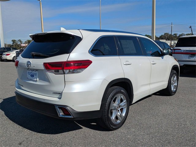 Used 2019 Toyota Highlander Limited image 5