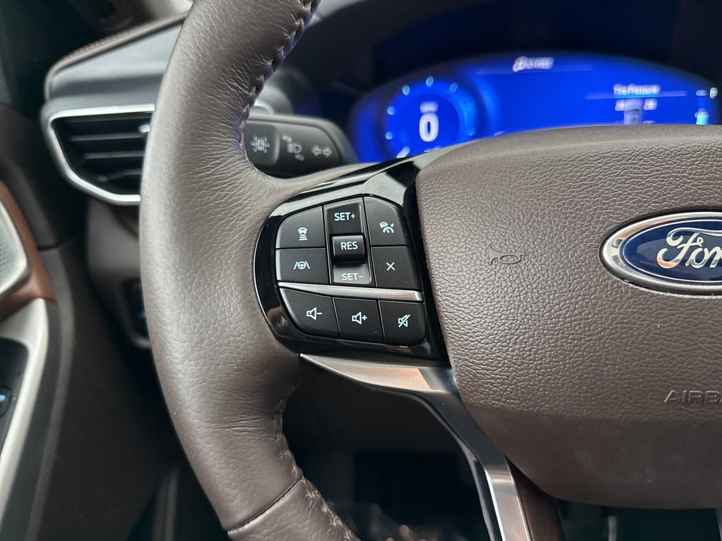 Certified 2023 Ford Explorer King Ranch w/ Technology Package RWD image 17
