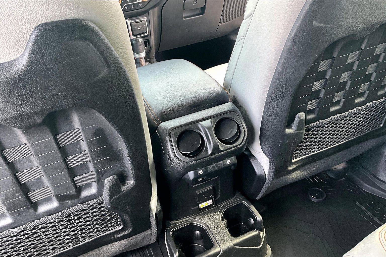 Used 2022 Jeep Gladiator Mojave w/ LED Lighting Group AWD/4WD image 11