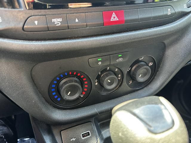 Used 2022 RAM ProMaster City Tradesman FWD image 19
