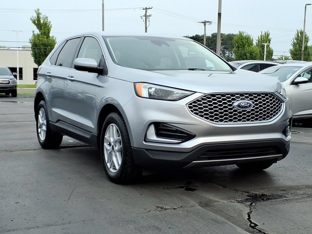 Certified 2023 Ford Edge SEL AWD/4WD image 3