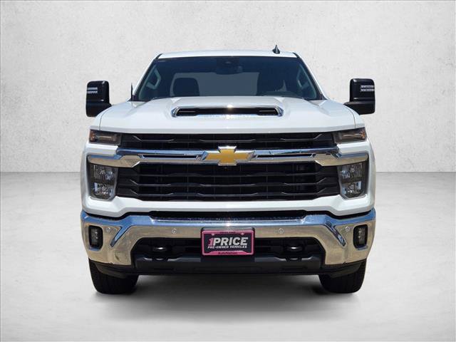 Used 2025 Chevrolet Silverado 2500 LT w/ Safety Package AWD/4WD image 2