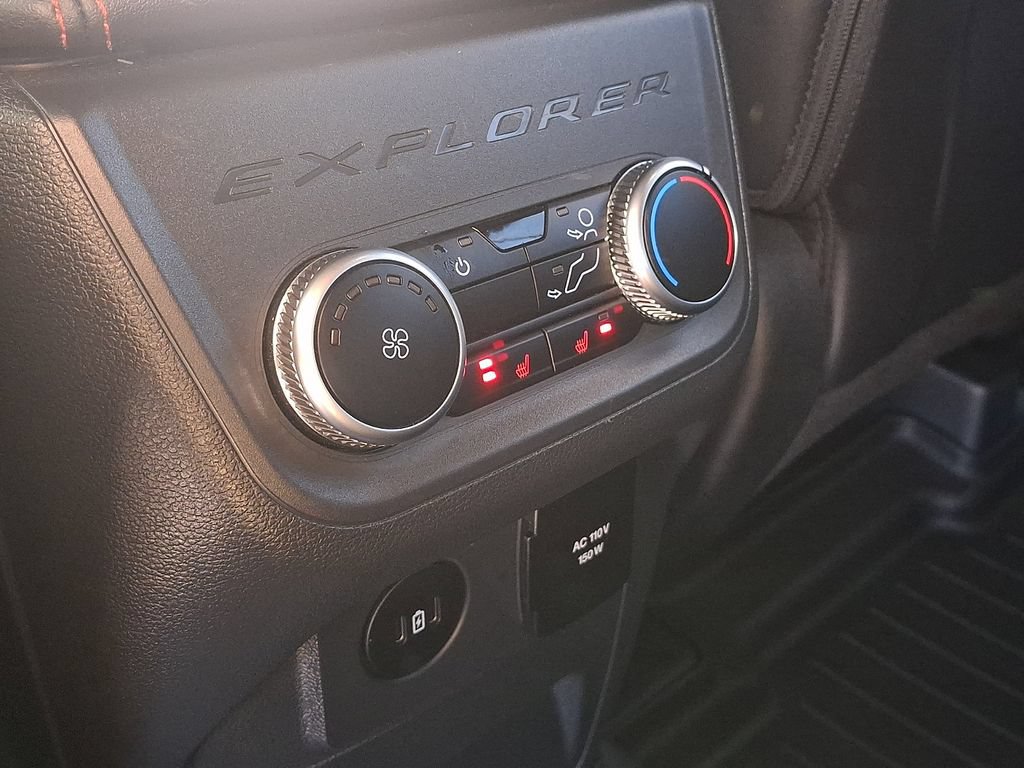 Certified 2025 Ford Explorer ST AWD/4WD image 32