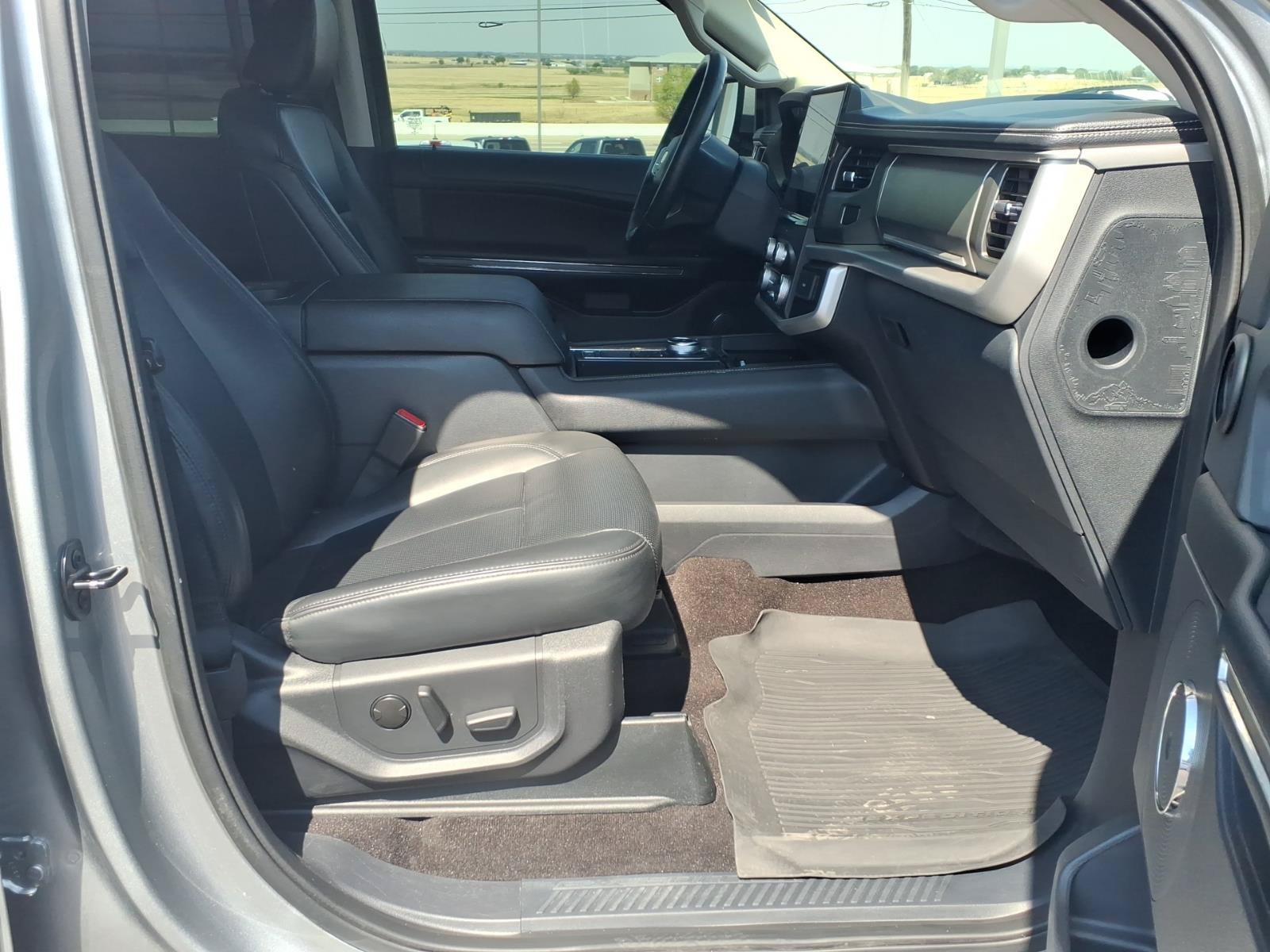 Certified 2023 Ford Expedition XLT RWD image 15