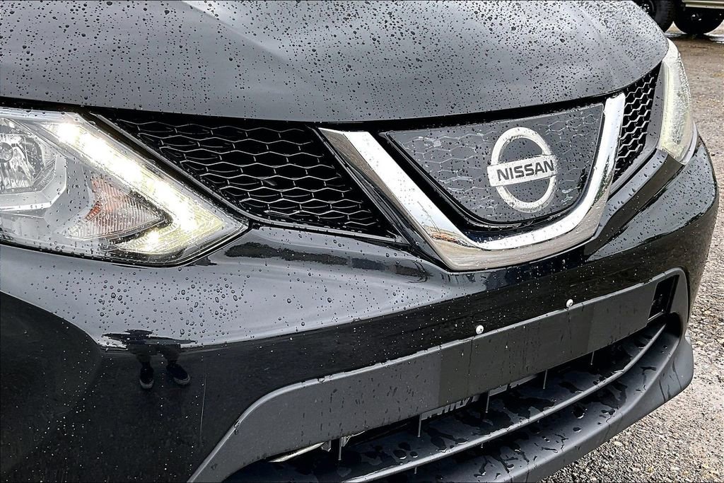 Used 2019 Nissan Rogue Sport SV w/ Technology Package FWD image 28