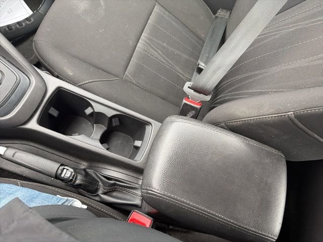 Certified 2018 Ford Focus SE w/ SE Appearance Package image 20