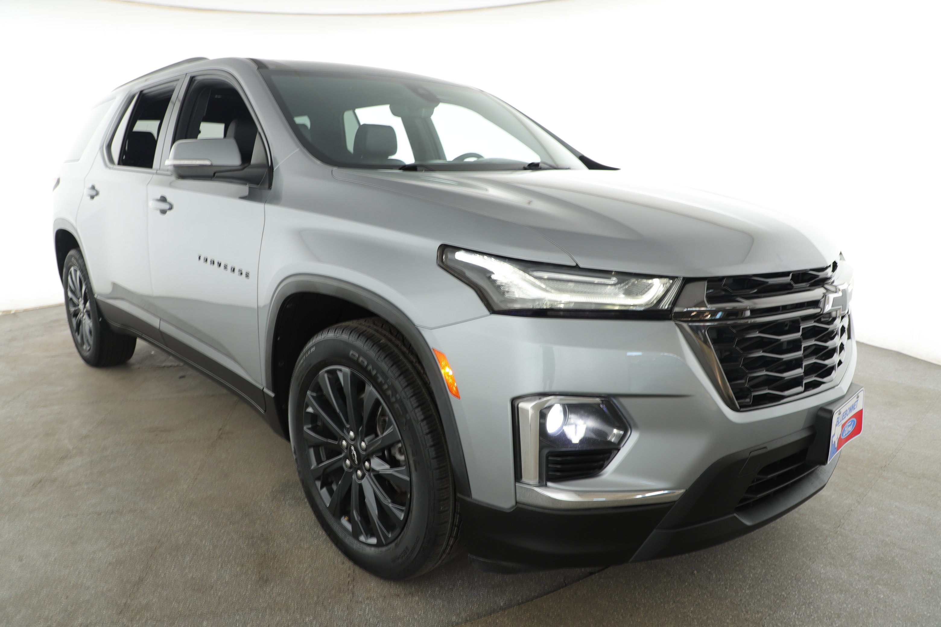 Used 2023 Chevrolet Traverse RS w/ LPO, Floor Liner Package image 3