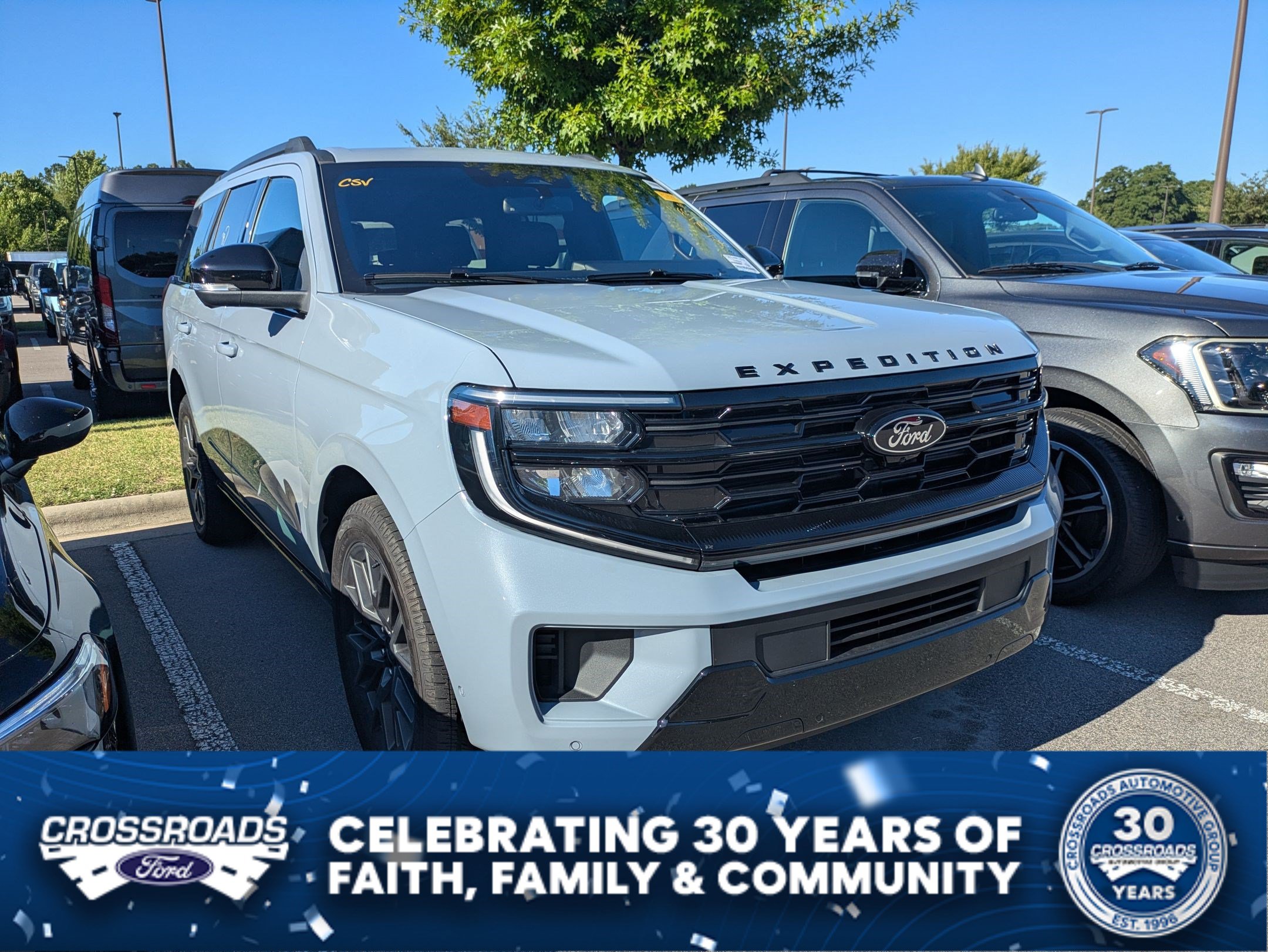 Certified 2025 Ford Expedition Platinum w/ Stealth Performance Package AWD/4WD image 1