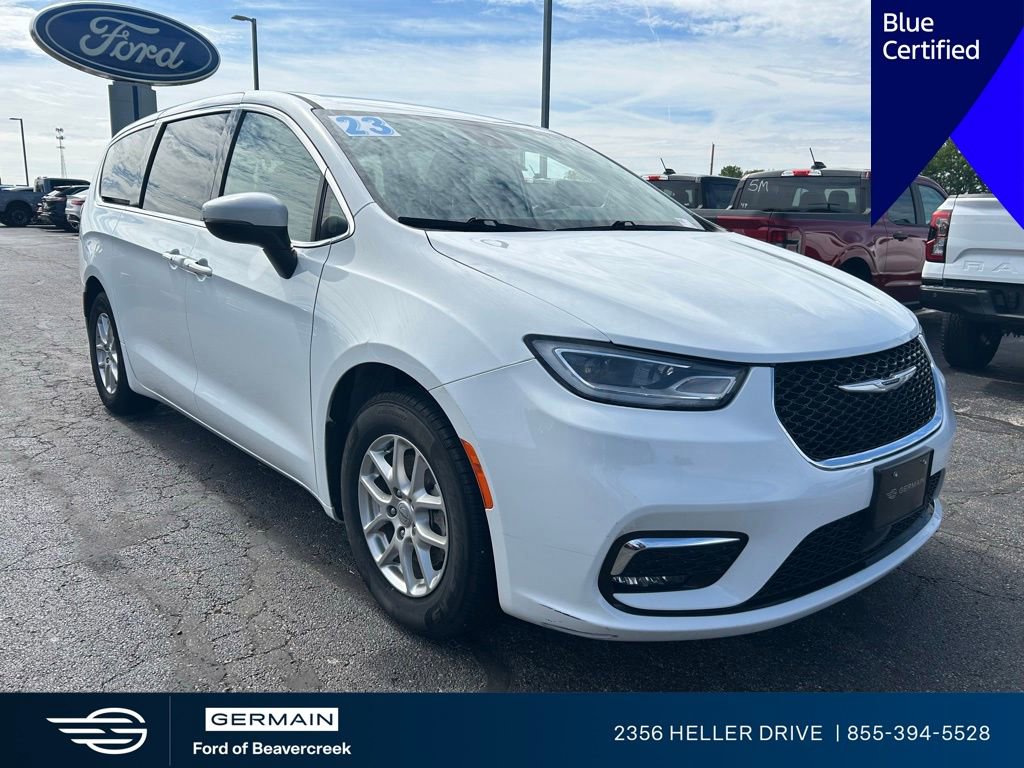 Used 2023 Chrysler Pacifica Touring-L