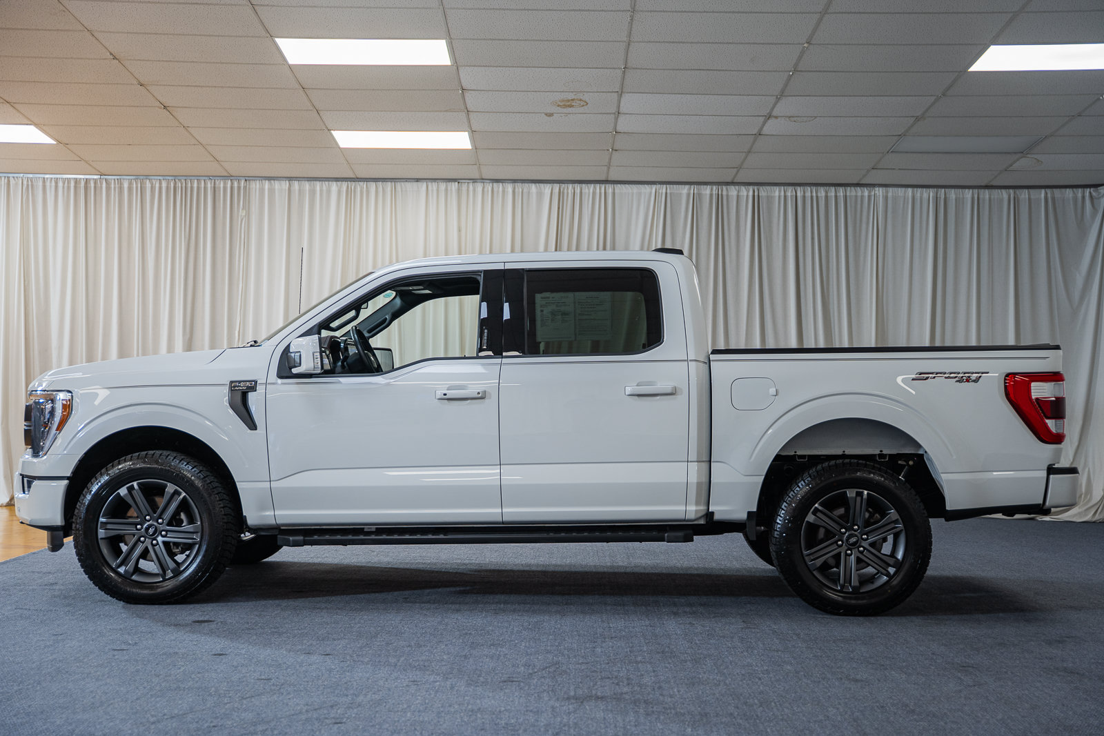 Certified 2023 Ford F150 Lariat w/ Equipment Group 502A High AWD/4WD image 4