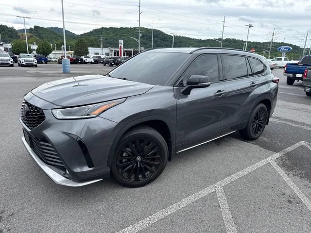 Used 2024 Toyota Highlander XSE AWD/4WD image 10