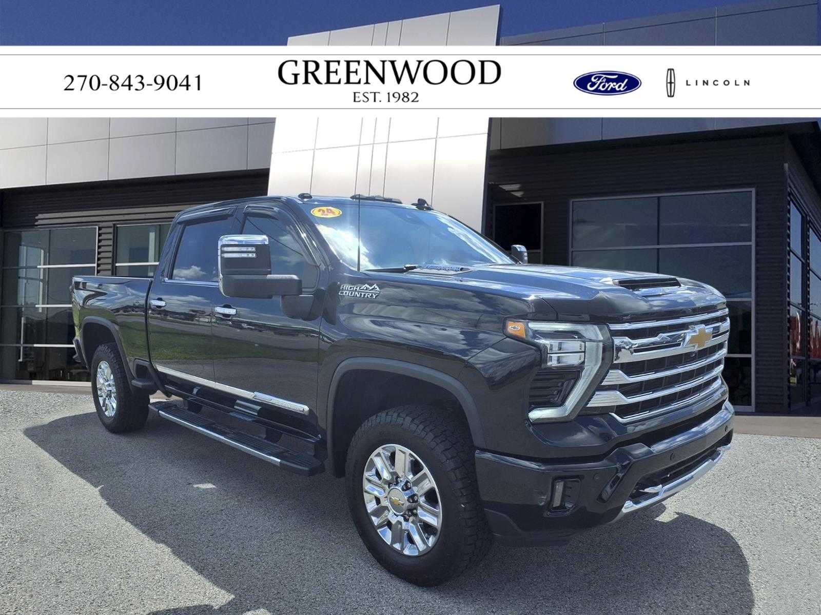 Used 2024 Chevrolet Silverado 2500 High Country w/ High Country Premium Package AWD/4WD image 1