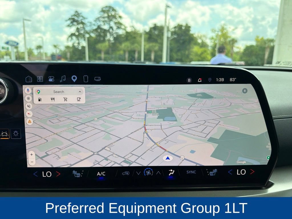 Used 2025 Chevrolet Traverse LT w/ Driver Confidence Package FWD image 27