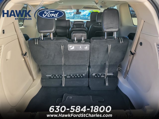 Used 2019 Chrysler Pacifica Touring-L FWD image 18