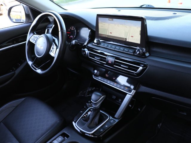 Used 2022 Kia Seltos SX w/ Sunroof Package AWD/4WD image 14