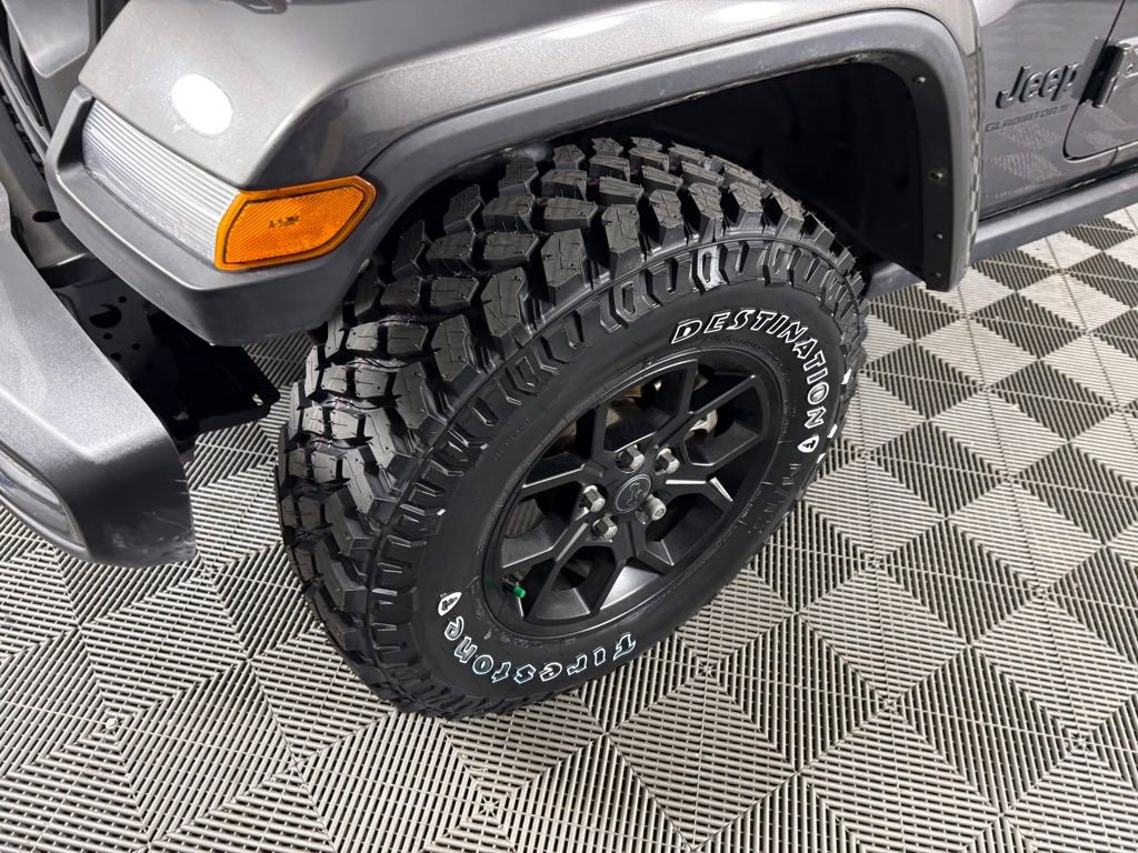Used 2024 Jeep Gladiator Sport AWD/4WD image 10
