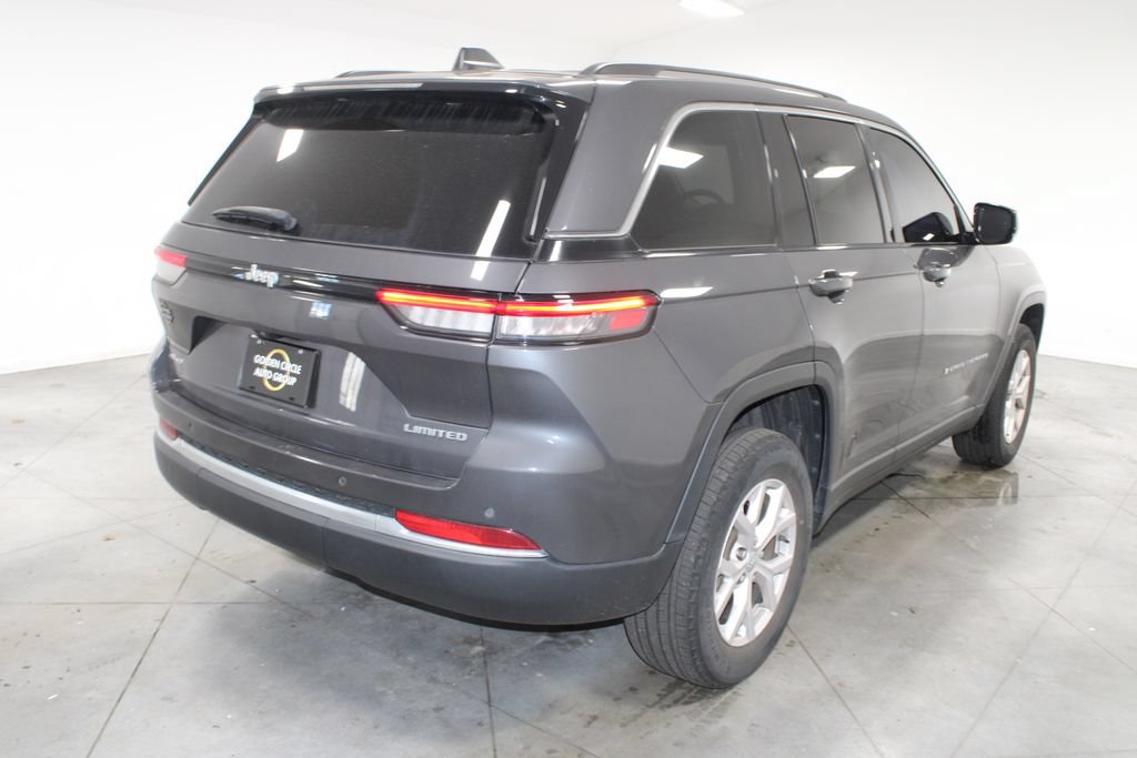 Used 2022 Jeep Grand Cherokee Limited AWD/4WD image 10