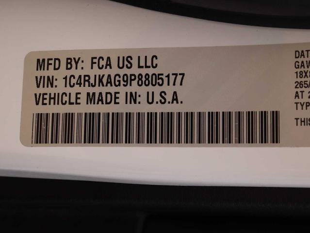 Used 2023 Jeep Grand Cherokee L Laredo image 39