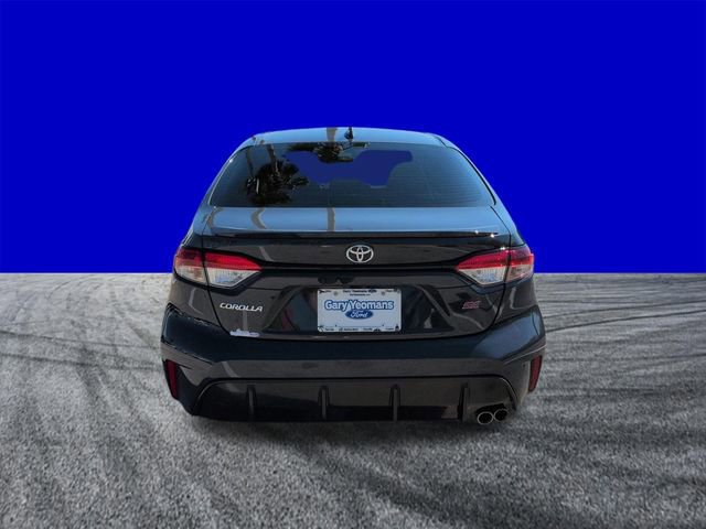 Used 2023 Toyota Corolla SE w/ SE Premium Package image 4